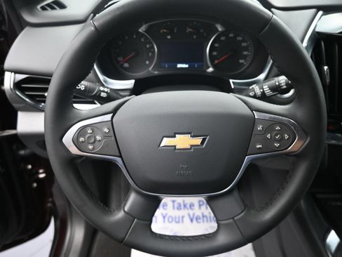 Used 2023 Chevrolet Traverse LT AWD/4WD image 11
