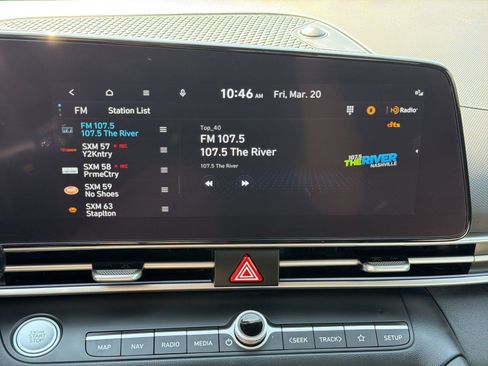 Used 2025 Hyundai Elantra SEL FWD image 22