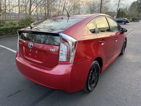 Used 2013 Toyota Prius Three image 5