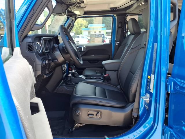 New 2025 Jeep Gladiator Sport AWD/4WD image 13