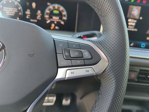 New 2026 Volkswagen Tiguan SE R-Line image 26