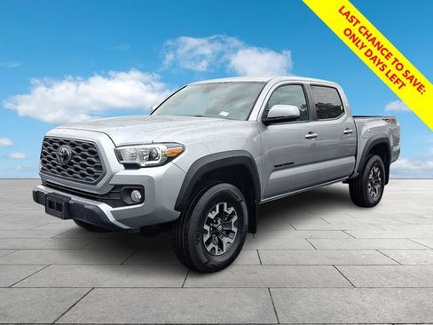 Certified 2023 Toyota Tacoma TRD Off-Road w/ Black Out Package (TMS) AWD/4WD image 4