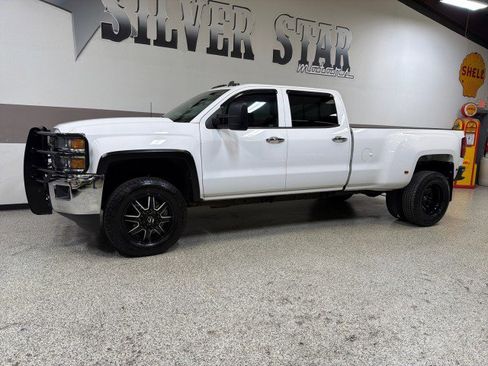 Used 2015 Chevrolet Silverado 3500 LTZ w/ Duramax Plus Package image 4