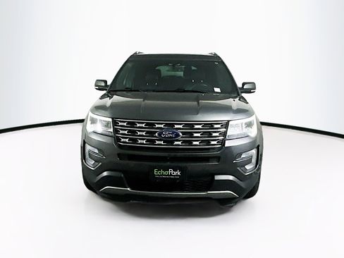 Used 2017 Ford Explorer Limited image 2