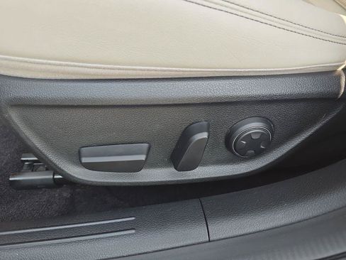 Used 2024 Genesis G70 2.5T AWD/4WD image 10