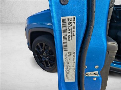 New 2026 Jeep Compass Latitude image 17