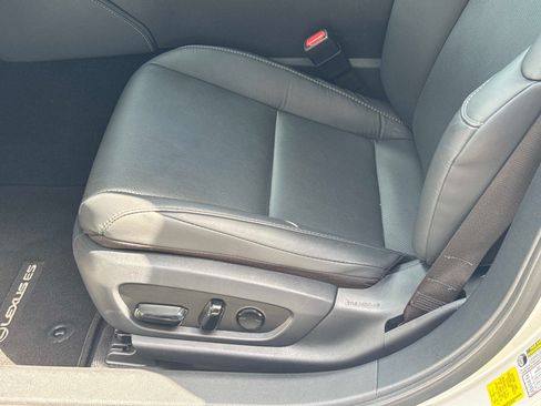 Certified 2025 Lexus ES 350 w/ Premium Package FWD image 19