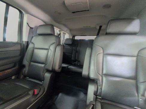 Used 2018 Chevrolet Suburban Premier AWD/4WD image 13