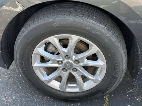 Used 2021 Chevrolet Equinox LT FWD image 9