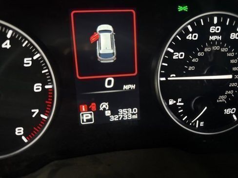 Used 2024 Subaru Outback Premium image 10