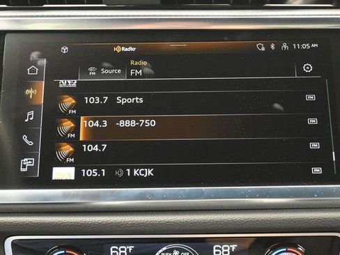 Certified 2025 Audi Q3 2.0T Premium w/ Convenience Package AWD/4WD image 21