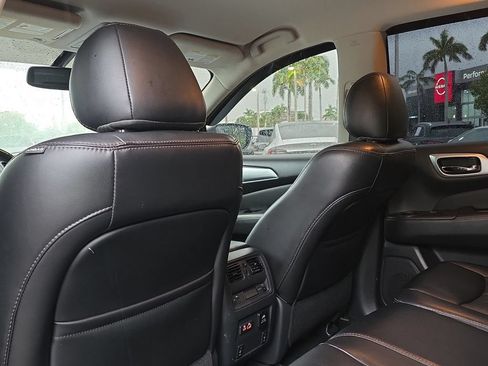 Used 2019 Nissan Pathfinder SL w/ Cargo Package FWD image 17
