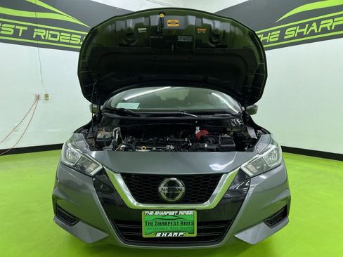 Used 2021 Nissan Versa SV FWD image 4