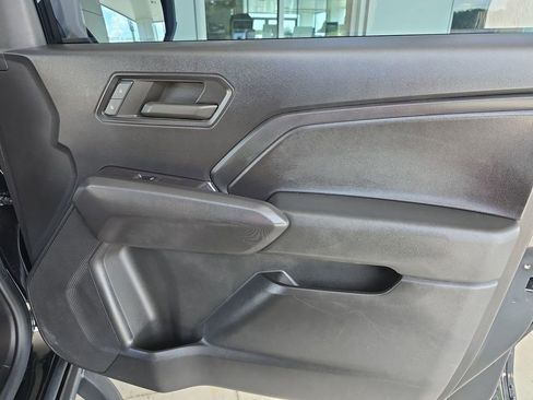 Certified 2023 Chevrolet Colorado Trail Boss w/ Technology Package AWD/4WD image 22