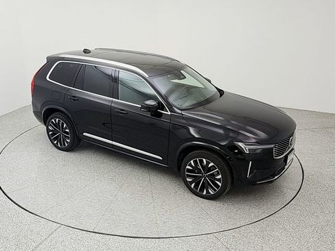 New 2026 Volvo XC90 B6 Plus w/ Protection Package image 15