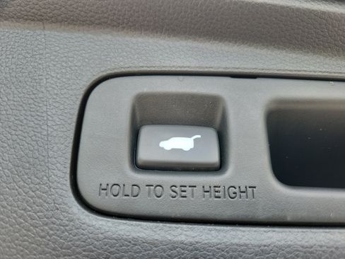 Used 2024 Honda CR-V Sport Touring image 11