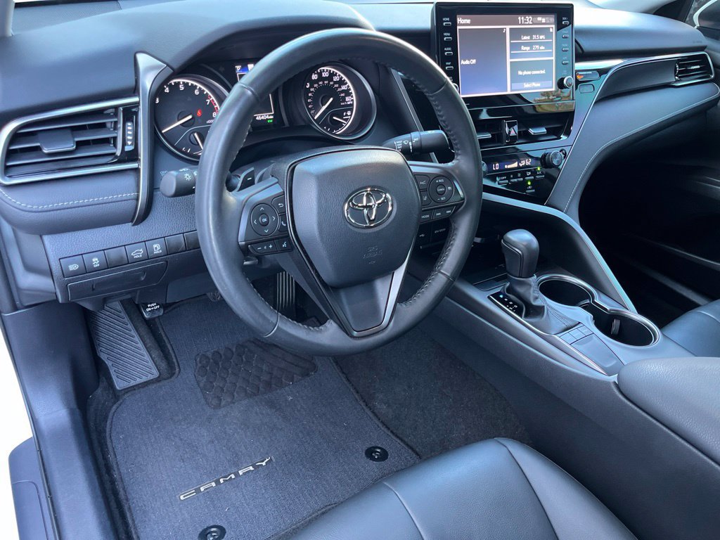 Used 2023 Toyota Camry SE w/ Audio Upgrade Package FWD image 2