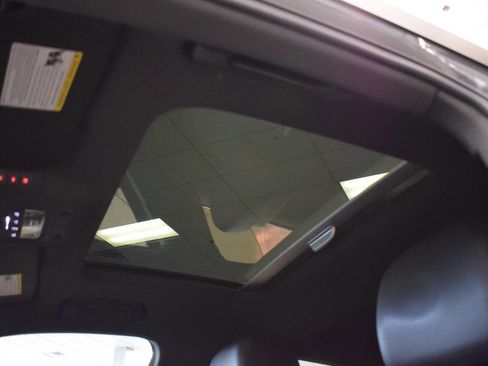 Used 2018 Audi A3 e-tron Premium Plus w/ Technology Package image 46