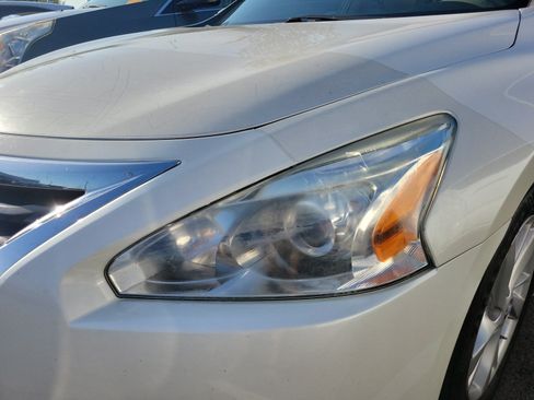 Used 2015 Nissan Altima 2.5 SL w/ Technology Package FWD image 5