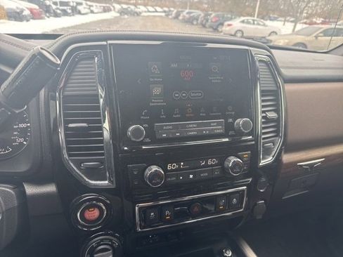 Used 2021 Nissan Titan Platinum Reserve w/ Moonroof Package image 27