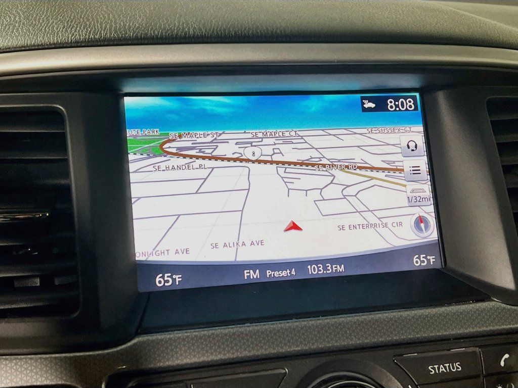 Used 2019 Nissan Pathfinder SL AWD/4WD image 12