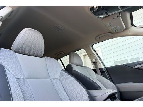 Used 2023 Subaru Outback Premium AWD/4WD image 18