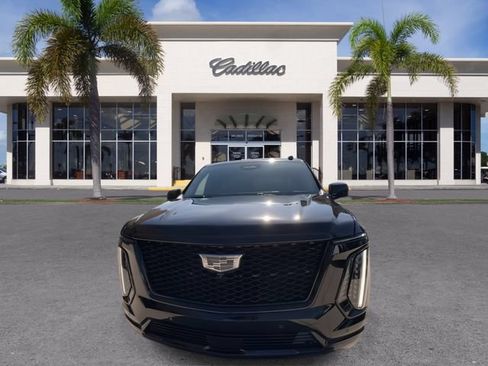Certified 2026 Cadillac Escalade Platinum Sport w/ LPO, ONYX Package AWD/4WD image 4