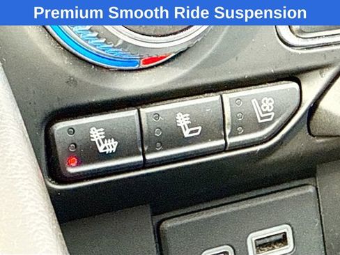 Used 2022 GMC Yukon XL SLT w/ SLT Premium Package image 23