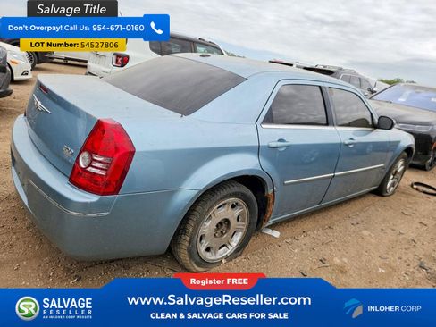Used 2009 Chrysler 300 Touring RWD image 4