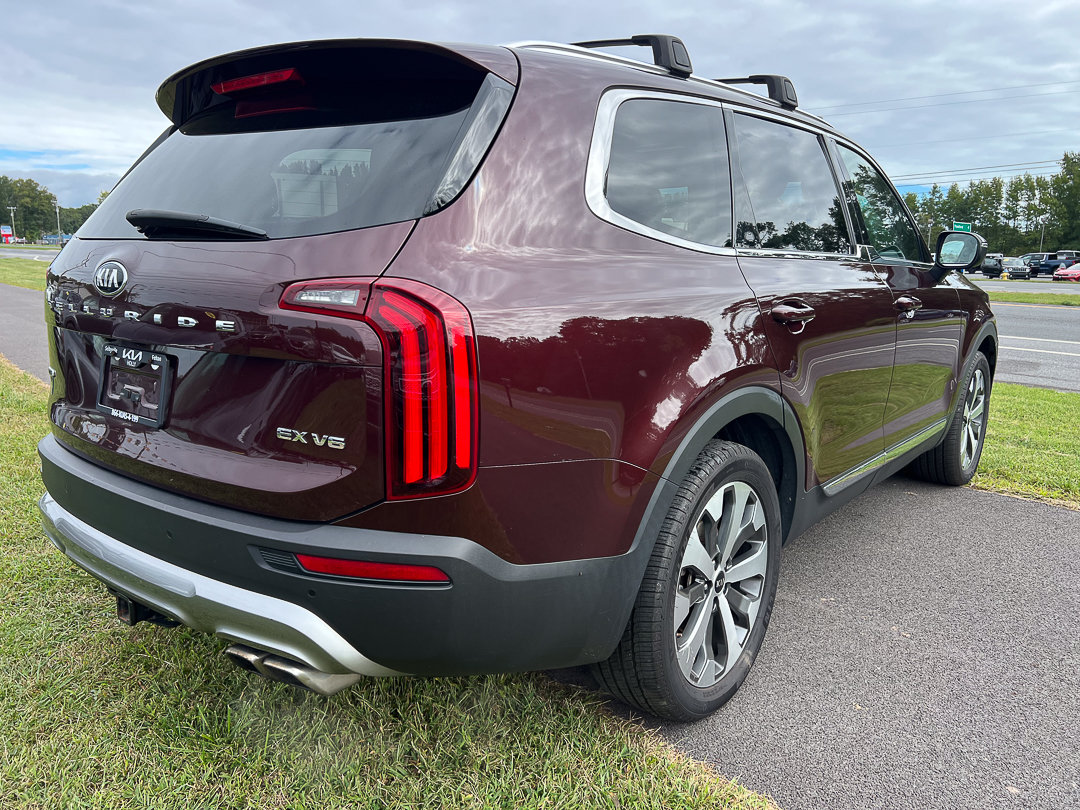 Used 2020 Kia Telluride EX w/ EX Premium Package AWD/4WD image 13