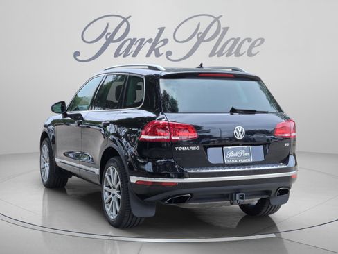 Used 2016 Volkswagen Touareg VR6 AWD/4WD image 3