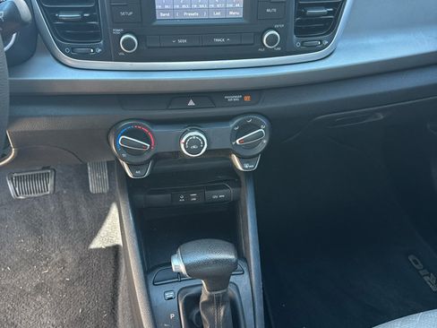 Used 2018 Kia Rio LX image 14