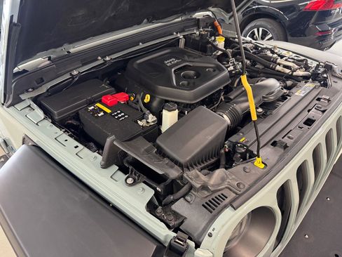 Used 2023 Jeep Wrangler Unlimited Rubicon 4xe w/ Cold Weather Group image 18