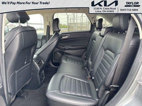 Used 2022 Ford Edge SEL image 11