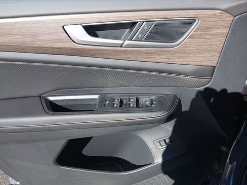 New 2026 Volkswagen Atlas SEL image 11