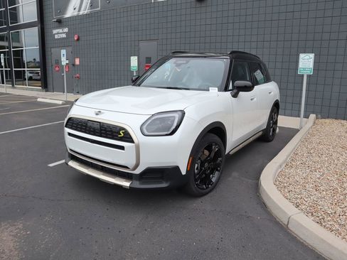 New 2026 MINI Cooper Countryman SE image 1