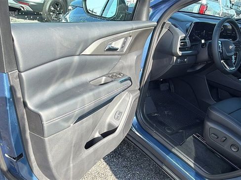 New 2026 Chevrolet Traverse LT w/ Driver Confidence Package image 11