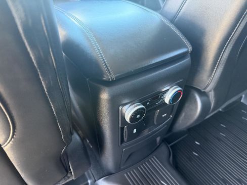 Certified 2022 Ford Explorer XLT w/ Equipment Group 202A image 25