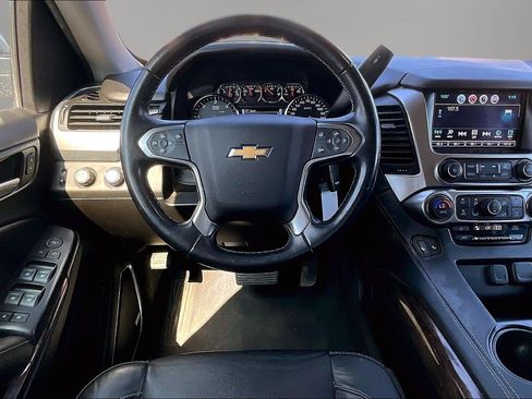 Used 2019 Chevrolet Suburban LT AWD/4WD image 8