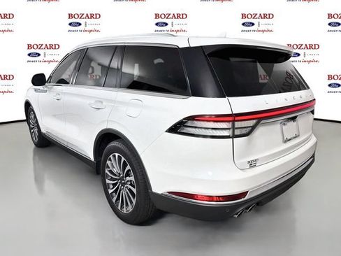 Certified 2023 Lincoln Aviator 2WD w/ Premium Package image 6