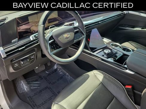 Certified 2025 Cadillac Escalade ESV Sport w/ LPO, ONYX Package RWD image 26