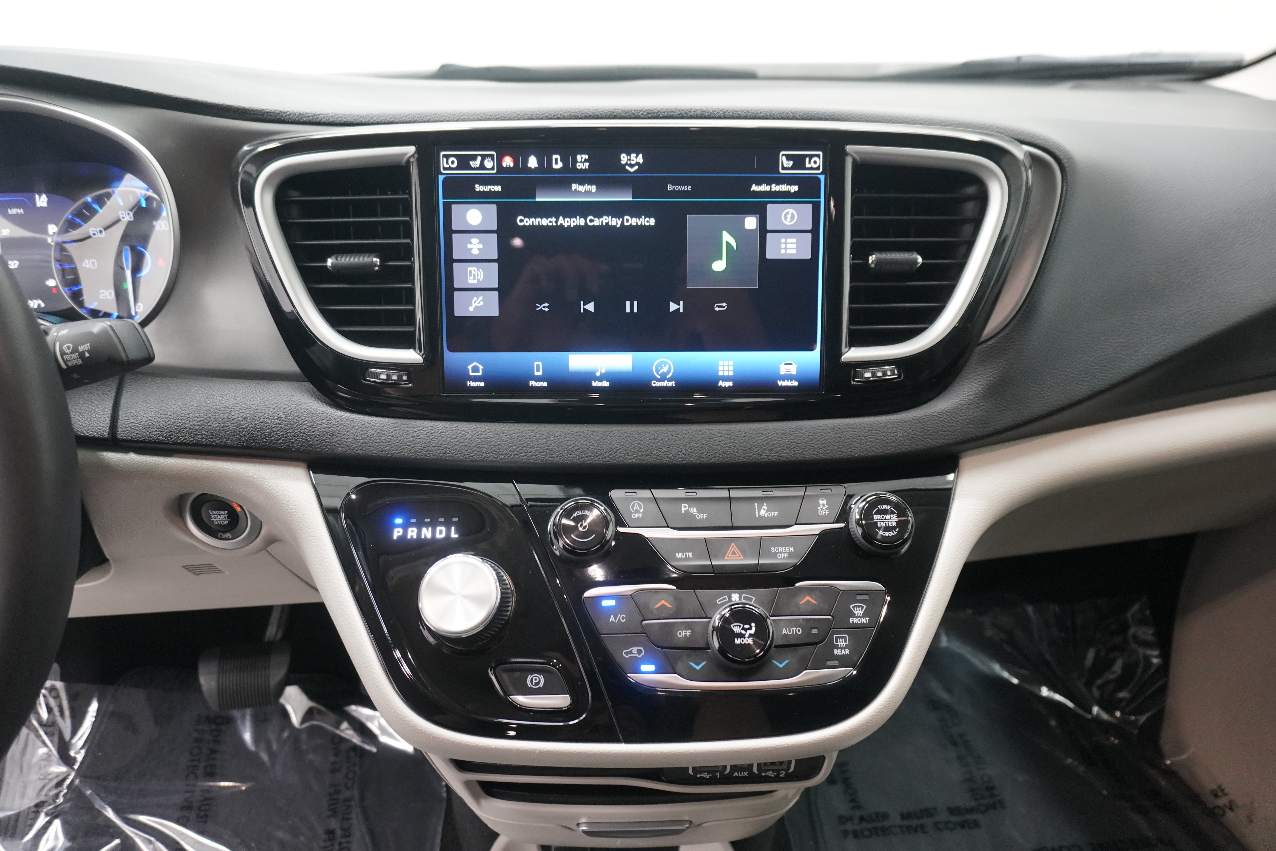Used 2023 Chrysler Pacifica Touring-L FWD image 21