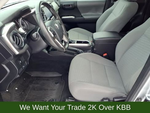 Used 2022 Toyota Tacoma SR5 image 9