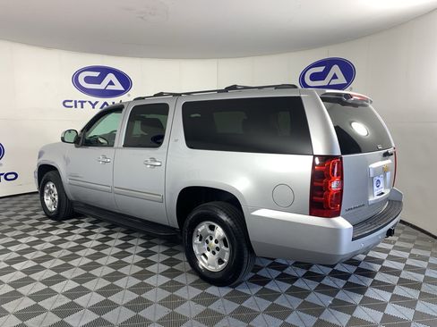 Used 2013 Chevrolet Suburban LT image 5