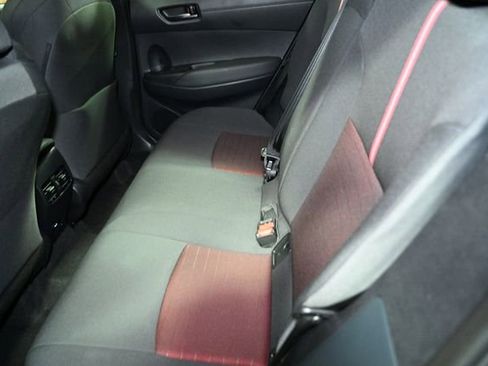 Used 2024 Toyota Corolla Cross AWD Hybrid w/ Moonroof Package image 40