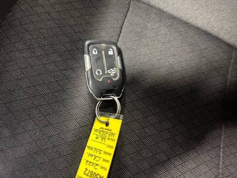 Used 2022 Chevrolet Silverado 2500 LT w/ Convenience Package image 31