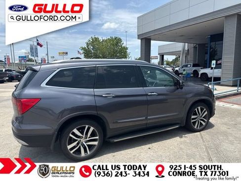 Used 2018 Honda Pilot Touring image 3