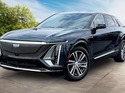 Used 2024 Cadillac Lyriq Luxury w/ LPO, Floor Liner Package