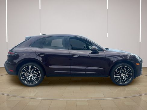 Certified 2023 Porsche Macan AWD/4WD image 8