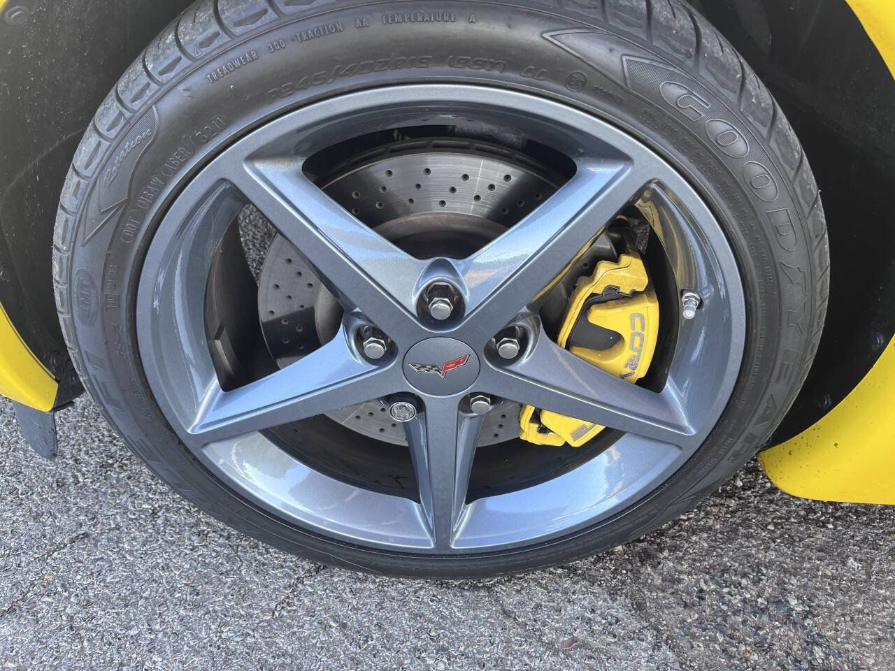 Used 2012 Chevrolet Corvette Coupe w/ 4LT Preferred Equipment Group RWD image 20